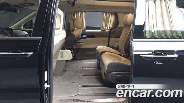 Kia Carnival (IV) Gasoline 7-Seater Hi-Limousine Signature 2023 — фото 26