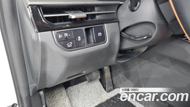 Kia Sportage (V) Gasoline 1.6 Turbo 2WD Signature 2025 — фото 20