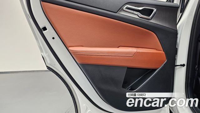 Kia Sportage (V) Gasoline 1.6 Turbo 2WD Signature 2025 — фото 25