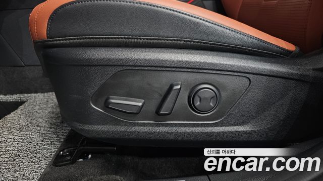 Kia Sportage (V) Gasoline 1.6 Turbo 2WD Signature 2025 — фото 31