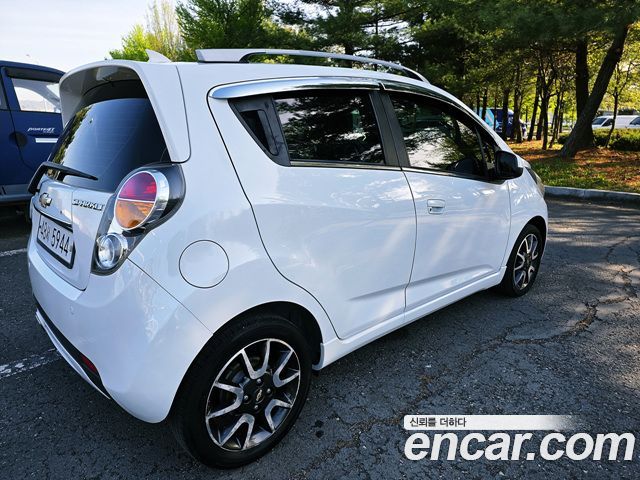 Chevrolet Spark LT Special Edition 2012 — фото 4