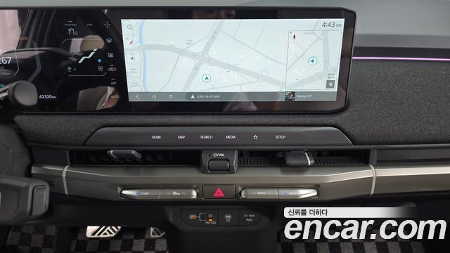Kia EV3 Long Range 2WD GT Line 2025 — фото 13