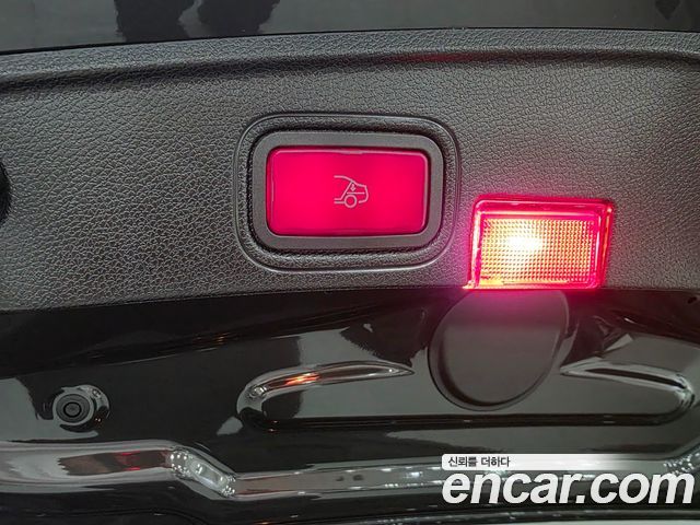 Mercedes-Benz C-Class (W205) C200 Cabriolet 2019 — фото 23