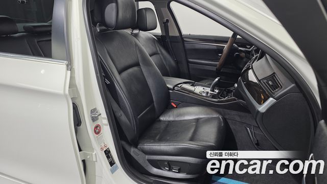 BMW 5 Series (F10) 520d 2013 — фото 12