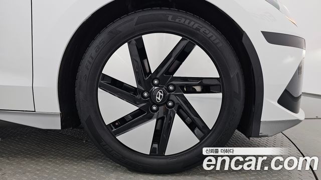 Hyundai Ioniq 6 Long Range Exclusive 2023 — фото 5