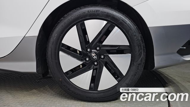 Hyundai Ioniq 6 Long Range Exclusive 2023 — фото 21
