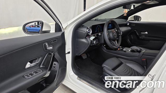 Mercedes-Benz A-Class (W177) A220 Sedan 2020 — фото 10