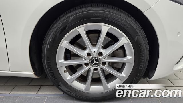 Mercedes-Benz A-Class (W177) A220 Sedan 2020 — фото 21