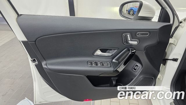 Mercedes-Benz A-Class (W177) A220 Sedan 2020 — фото 24