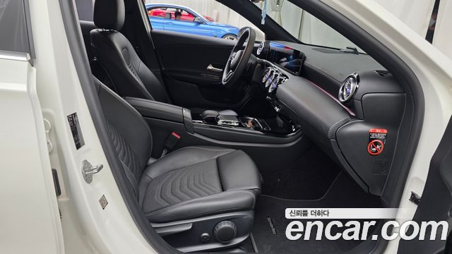 Mercedes-Benz A-Class (W177) A220 Sedan 2020 — фото 26