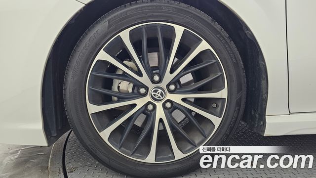 Toyota Camry (XV70) 2.5 Sport Edition(Nono Tone) 2020 — фото 5