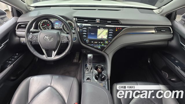 Toyota Camry (XV70) 2.5 Sport Edition(Nono Tone) 2020 — фото 7