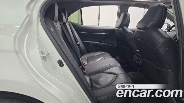 Toyota Camry (XV70) 2.5 Sport Edition(Nono Tone) 2020 — фото 11