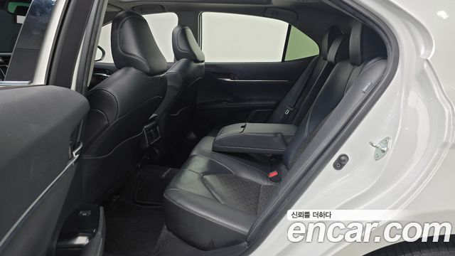Toyota Camry (XV70) 2.5 Sport Edition(Nono Tone) 2020 — фото 12