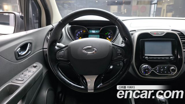Renault Korea QM3 LE 2015 — фото 14