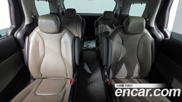 Kia Carnival (IV) HEV 9seater Nobless 2024 — фото 13