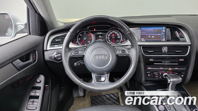 Audi A4 35 TDI Quattro Dynamic B8 2015 — фото 13