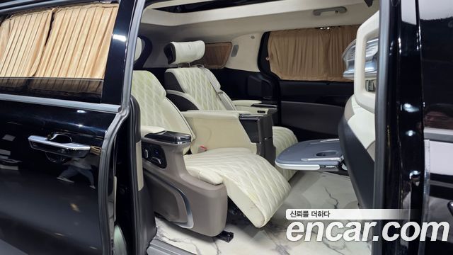 Kia Carnival (IV) Gasoline 9-Seater Hi Limousine (7-seater Limousine(Special vehicle) 2025 — фото 12