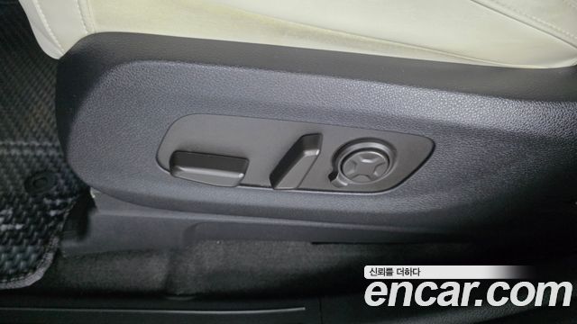Kia Carnival (IV) Gasoline 9-Seater Hi Limousine (7-seater Limousine(Special vehicle) 2025 — фото 29
