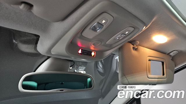 Renault Korea Clio Intens Panoramic 2019 — фото 28