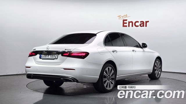Mercedes-Benz E-Class (W213) E350 4MATIC Exclusive 2023 — фото 2