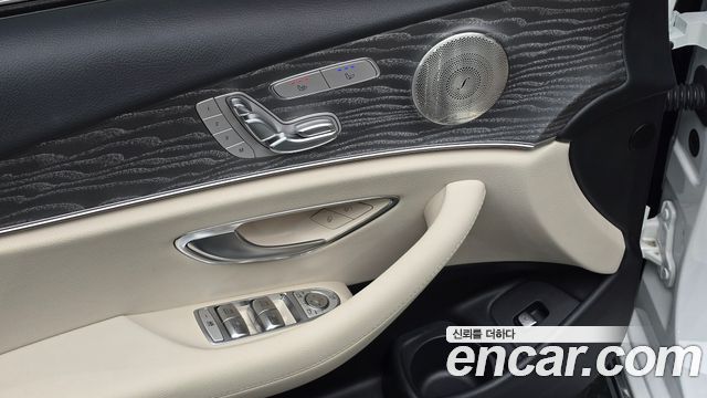 Mercedes-Benz E-Class (W213) E350 4MATIC Exclusive 2023 — фото 20