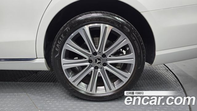Mercedes-Benz E-Class (W213) E350 4MATIC Exclusive 2023 — фото 21