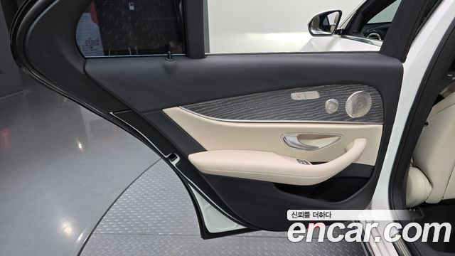 Mercedes-Benz E-Class (W213) E350 4MATIC Exclusive 2023 — фото 25