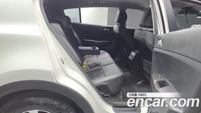 Kia Sportage The Bold Diesel 1.6 4WD Trendy 2022 — фото 11