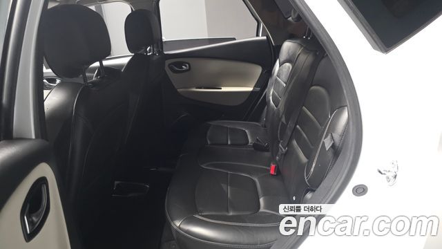 Renault Korea QM3 RE Signature 2018 — фото 12