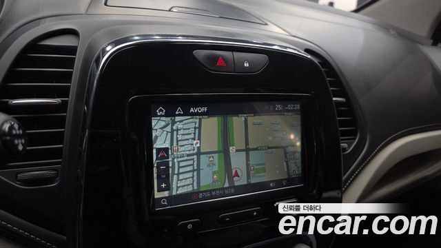 Renault Korea QM3 RE Signature 2018 — фото 15