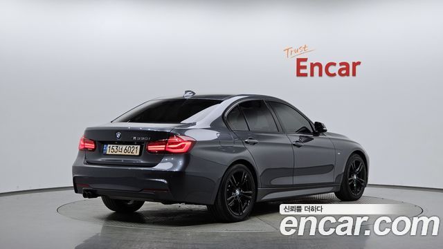BMW 3 Series (F30) 330i M Sport Shadow 2018 — фото 2