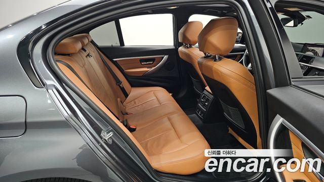 BMW 3 Series (F30) 330i M Sport Shadow 2018 — фото 12