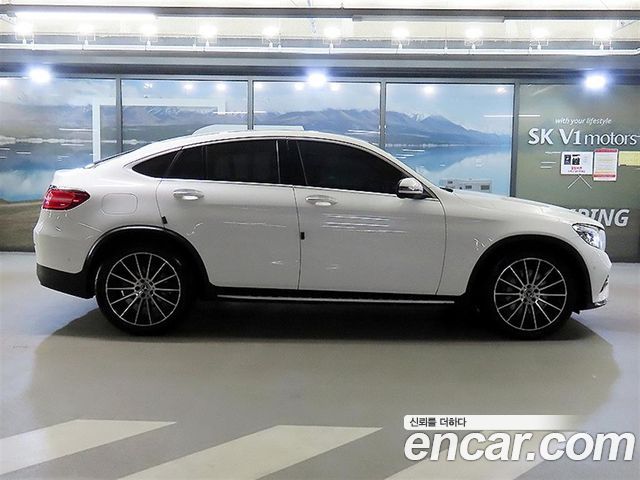 Mercedes-Benz GLC-Class (X253) GLC300 4MATIC AMG Line Coupe 2019 — фото 3