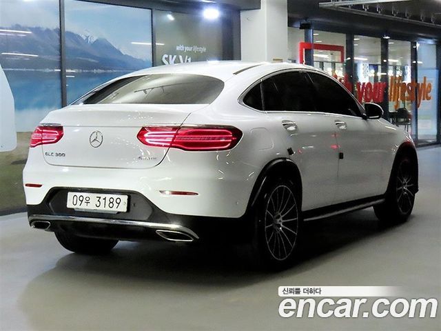Mercedes-Benz GLC-Class (X253) GLC300 4MATIC AMG Line Coupe 2019 — фото 4