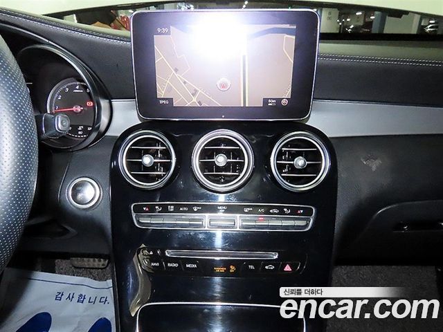 Mercedes-Benz GLC-Class (X253) GLC300 4MATIC AMG Line Coupe 2019 — фото 15