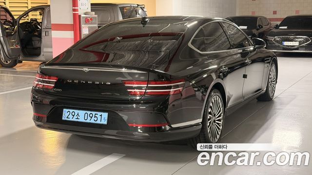 Genesis Electrified G80 (RG3) e-AWD 2022 — фото 2