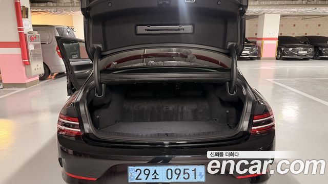 Genesis Electrified G80 (RG3) e-AWD 2022 — фото 21
