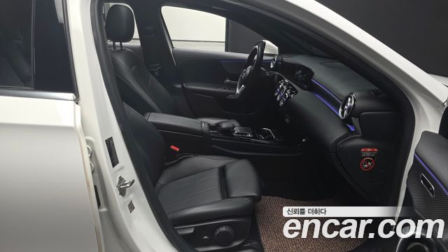 Mercedes-Benz A-Class (W177) A220 Sedan 2020 — фото 11