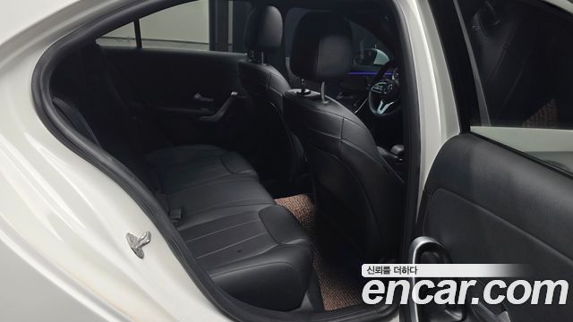 Mercedes-Benz A-Class (W177) A220 Sedan 2020 — фото 12