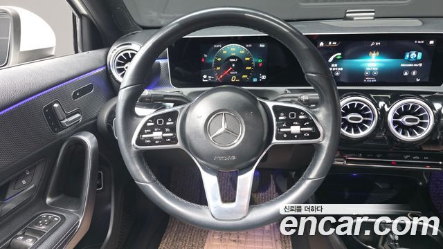 Mercedes-Benz A-Class (W177) A220 Sedan 2020 — фото 13