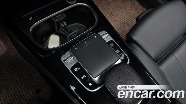 Mercedes-Benz A-Class (W177) A220 Sedan 2020 — фото 19