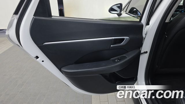 Hyundai Sonata (DN8) 2.0 Premium 2021 — фото 25