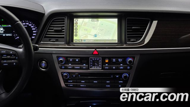 Genesis G80 3.3 GDI AWD Luxury 2018 — фото 20