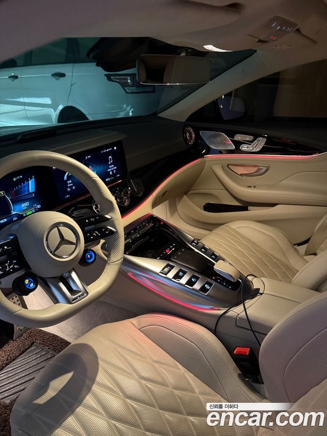 Mercedes-Benz AMG GT 4Door 43 4MATIC+ 2022 — фото 13