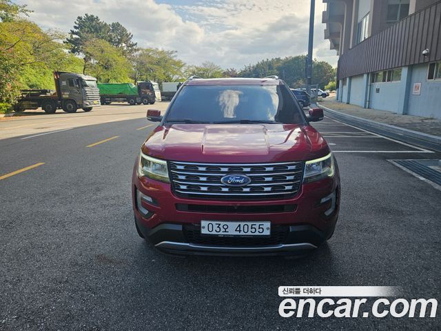 Ford Explorer 2.3 Limited 4WD 5th