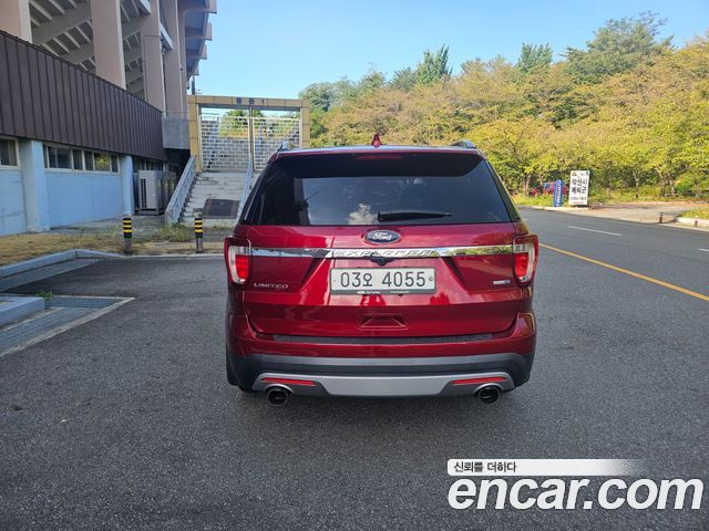 Ford Explorer 2.3 Limited 4WD 5th 2017 — фото 5
