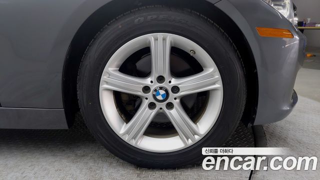 BMW 3 Series (F30) 320d Touring 2015 — фото 24
