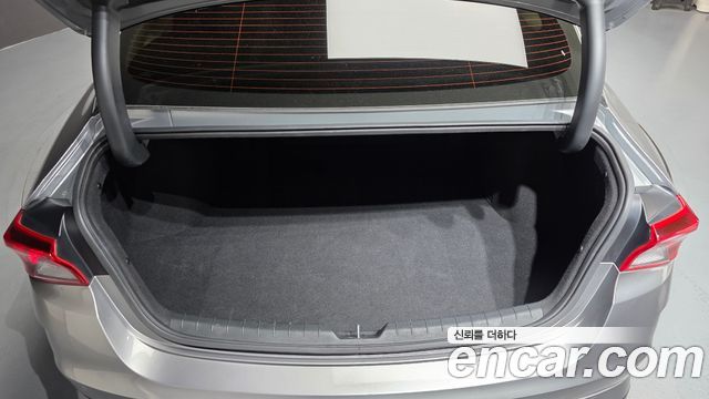 Kia K5 (III) 2.0 Prestige 2023 — фото 18