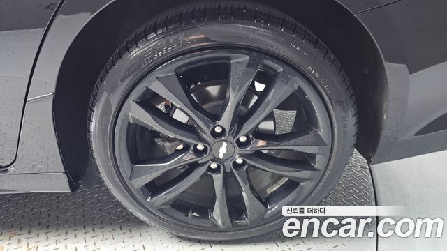Chevrolet Malibu 2.0 Turbo Perfect Black 2019 — фото 21